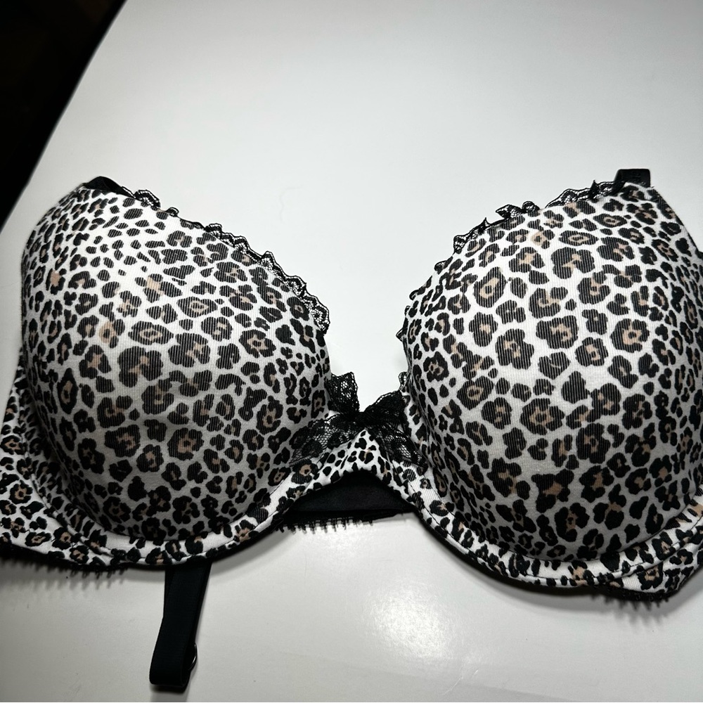 Victoria Secret 36C lined Demi underwire